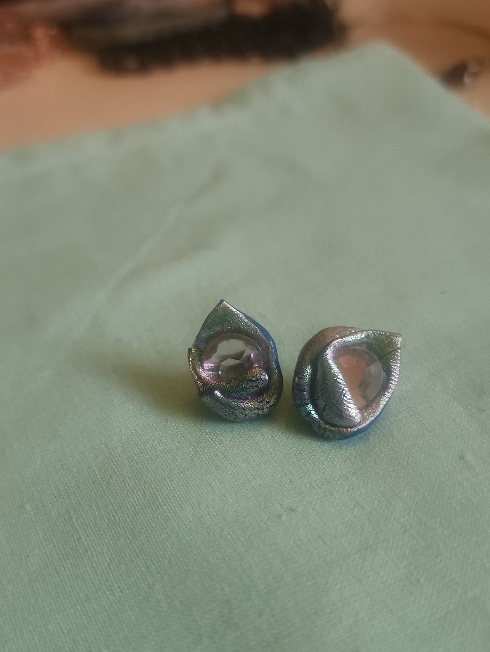 Iridescent Teardrop Leather Stud Earrings w/clear Crystal Accents Women Jewelry